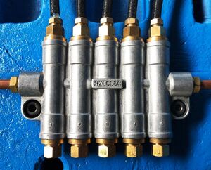 DISTRIBUIDOR DO SISTEMA DE LUBRIFICAÇÃO 5 vias - Imagem 2