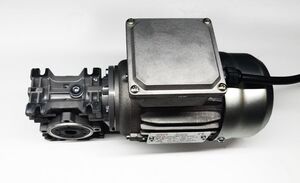 MOTOREDUTOR IP55 - 0,09kW - Imagem 2